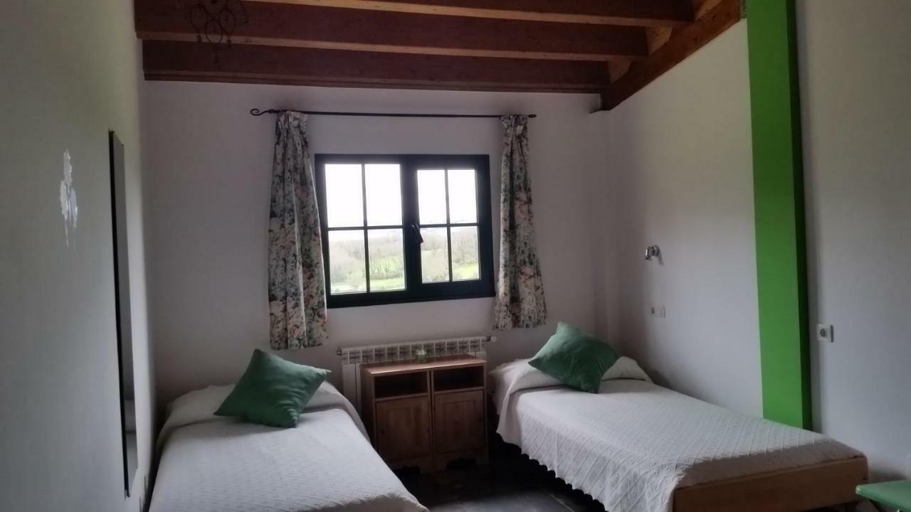 Albergue Paloma Y Lena Sarria Kültér fotó